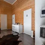 West Ellivuori - High Quality 6br With Jacuzzi *