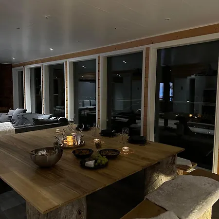 Semesterbostad West Ellivuori