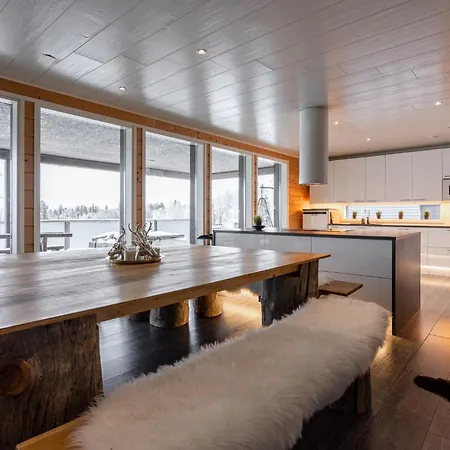 West Ellivuori - High Quality 6br With Jacuzzi Holiday home *