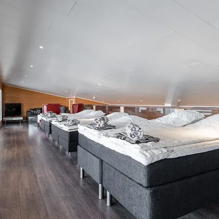 Loma-asunnot West Ellivuori - High Quality 6br With Jacuzzi *
